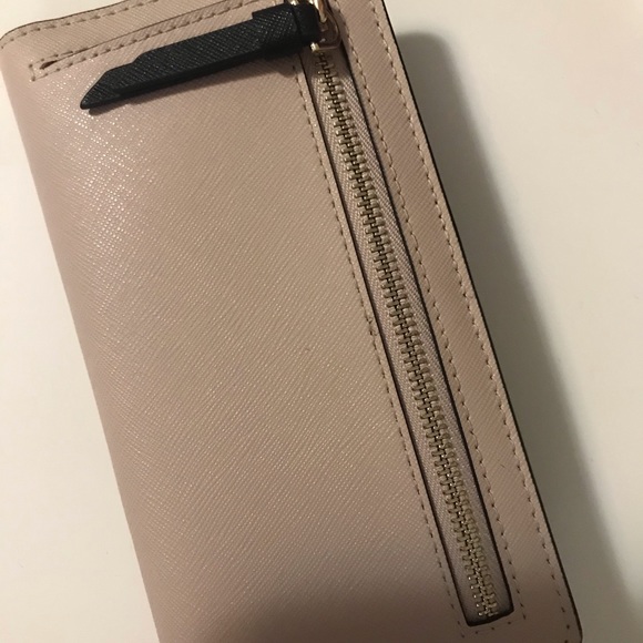 Kate Spade Wallet - Picture 3 of 4